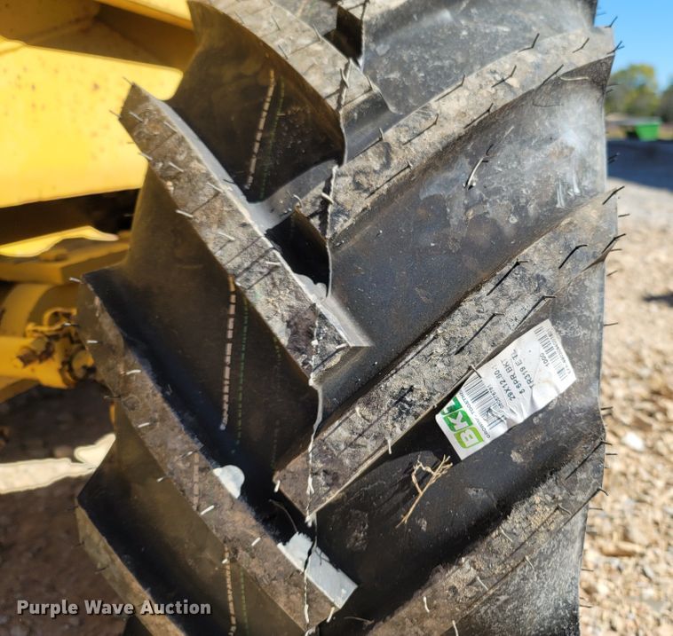 image for item LN9689 1997 Vermeer V4150A  trencher