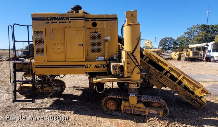 image for item LN9692 2003 Gomaco GT3600  curb machine