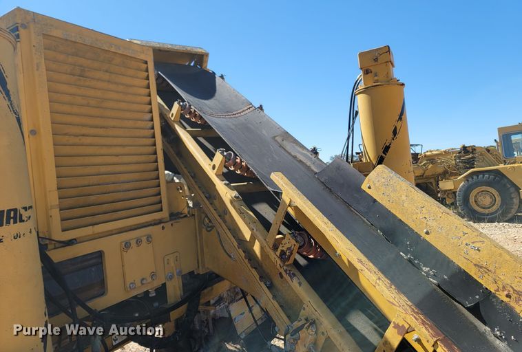 image for item LN9692 2003 Gomaco GT3600  curb machine