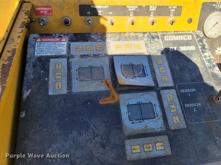 image for item LN9692 2003 Gomaco GT3600  curb machine