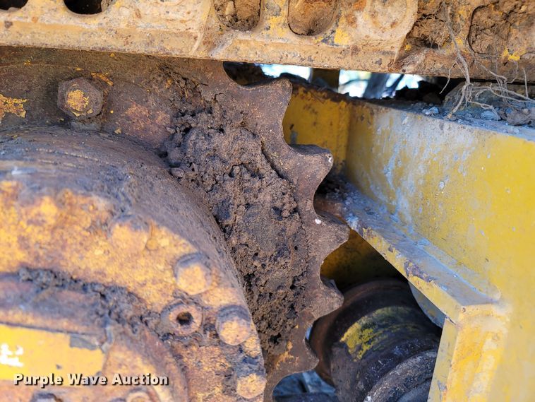 image for item LN9692 2003 Gomaco GT3600  curb machine