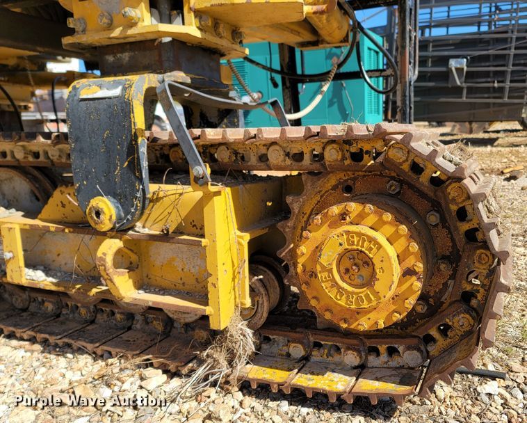 image for item LN9692 2003 Gomaco GT3600  curb machine