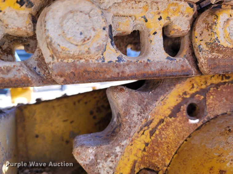 image for item LN9692 2003 Gomaco GT3600  curb machine