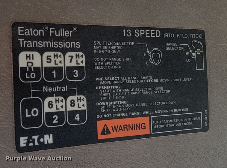 image for item LO9054 2007 Sterling LT9500  semi truck