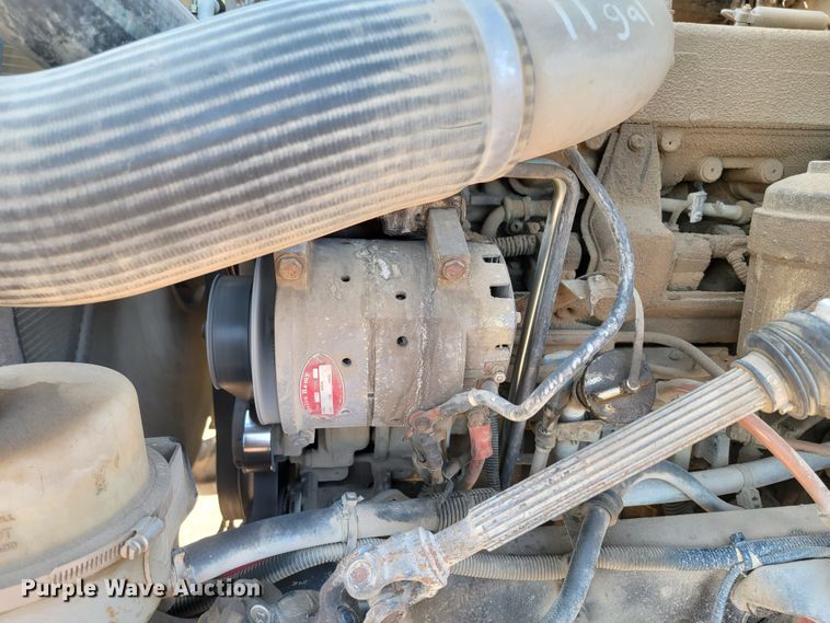 image for item LO9054 2007 Sterling LT9500  semi truck