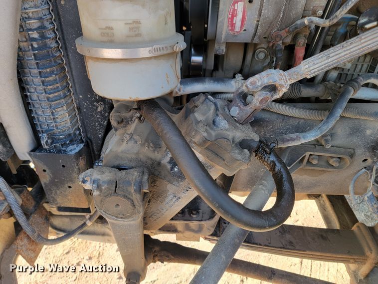 image for item LO9054 2007 Sterling LT9500  semi truck