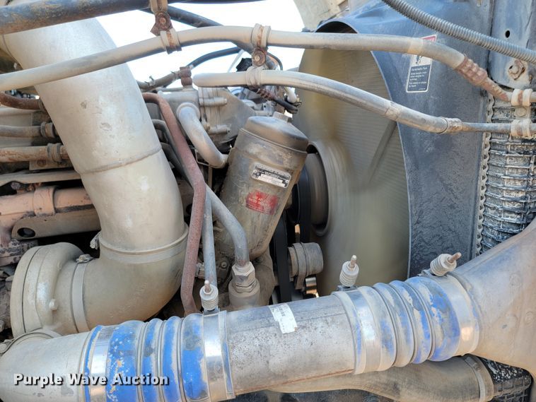 image for item LO9054 2007 Sterling LT9500  semi truck