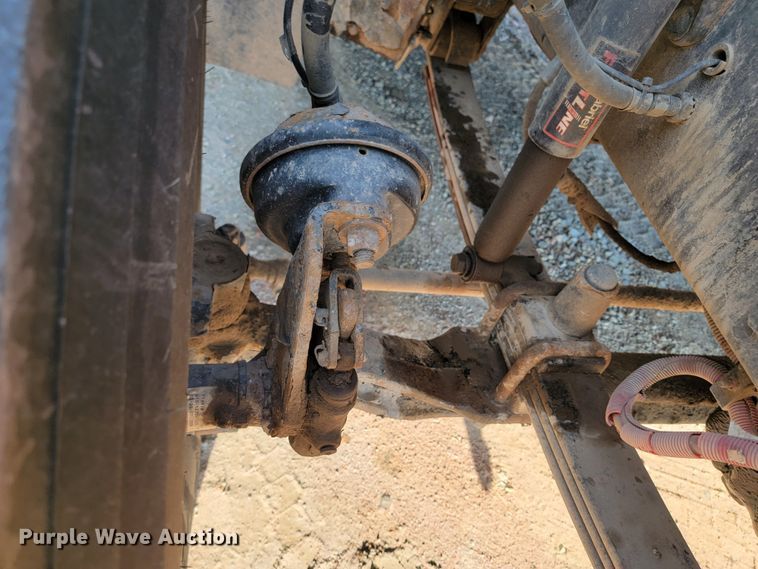 image for item LO9054 2007 Sterling LT9500  semi truck