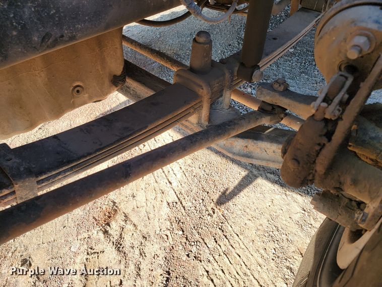 image for item LO9054 2007 Sterling LT9500  semi truck