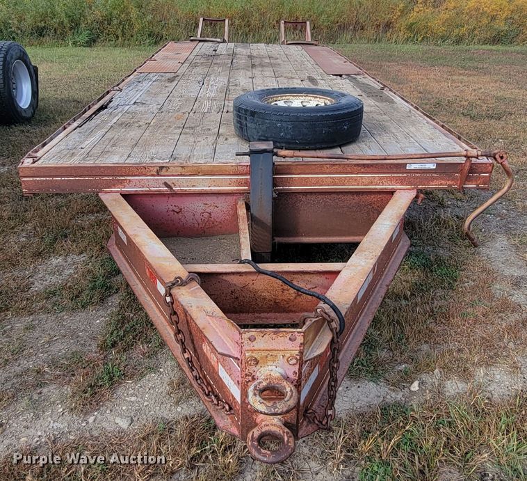 image for item LO9236 1989 DCT  equipment trailer