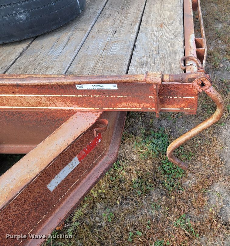 image for item LO9236 1989 DCT  equipment trailer