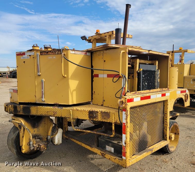 image for item LO9240 Caterpillar PR-105  cold planer