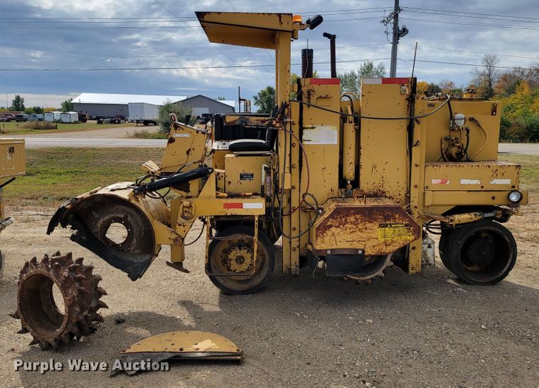 image for item LO9240 Caterpillar PR-105  cold planer