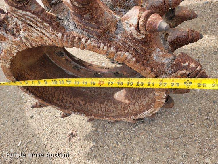 image for item LO9240 Caterpillar PR-105  cold planer