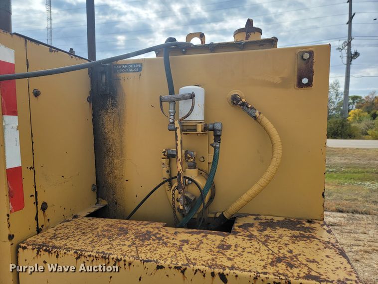 image for item LO9240 Caterpillar PR-105  cold planer