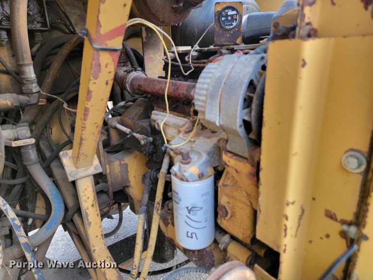 image for item LO9240 Caterpillar PR-105  cold planer