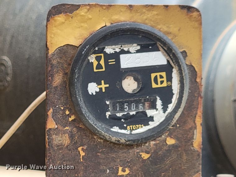 image for item LO9240 Caterpillar PR-105  cold planer