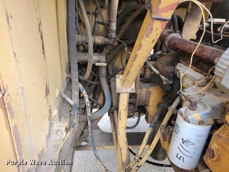 image for item LO9240 Caterpillar PR-105  cold planer