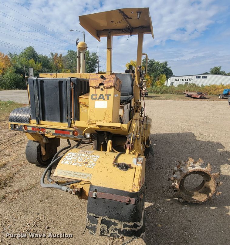 image for item LO9241 Caterpillar PR-105  cold planer