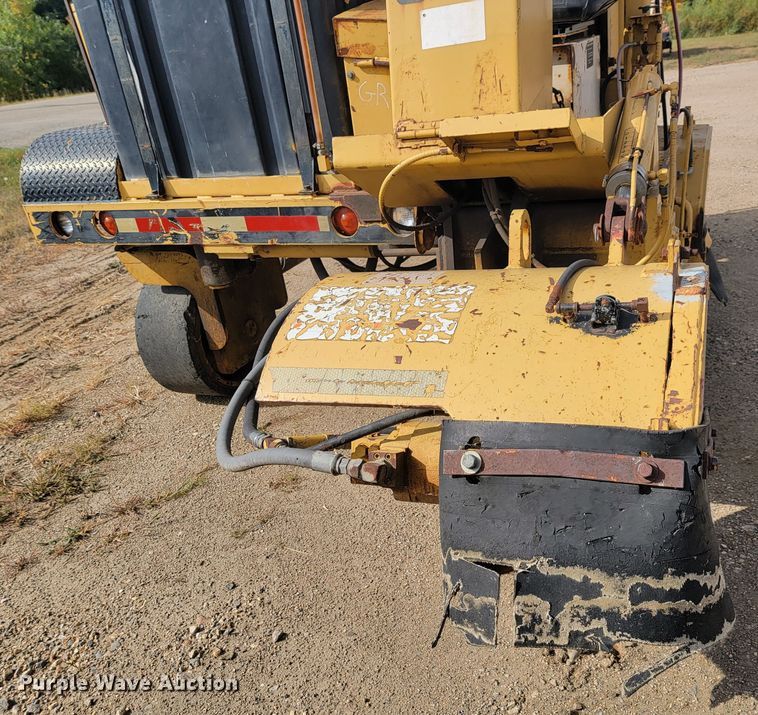 image for item LO9241 Caterpillar PR-105  cold planer