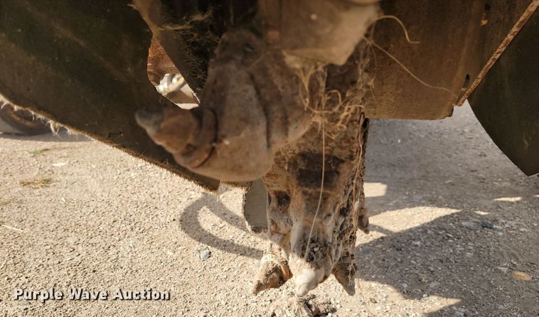 image for item LO9241 Caterpillar PR-105  cold planer