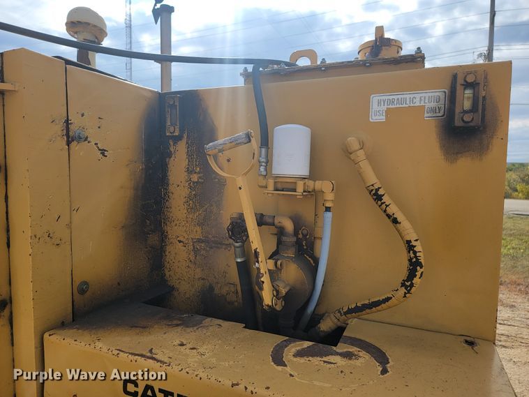 image for item LO9241 Caterpillar PR-105  cold planer