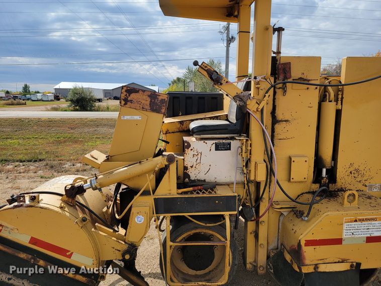 image for item LO9241 Caterpillar PR-105  cold planer