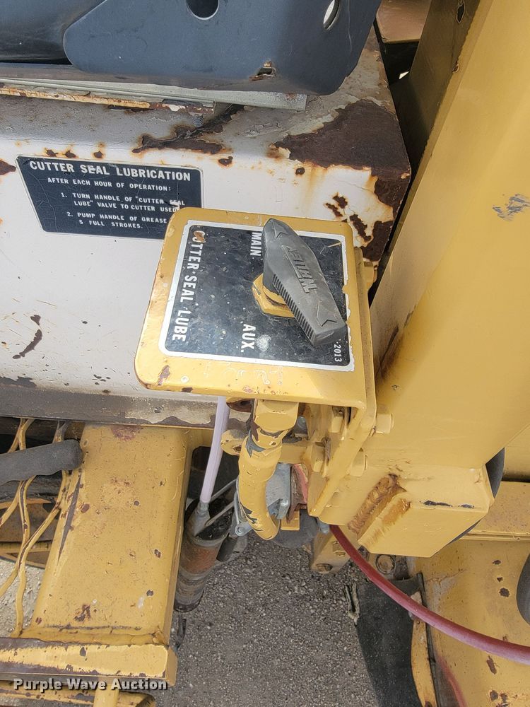 image for item LO9241 Caterpillar PR-105  cold planer