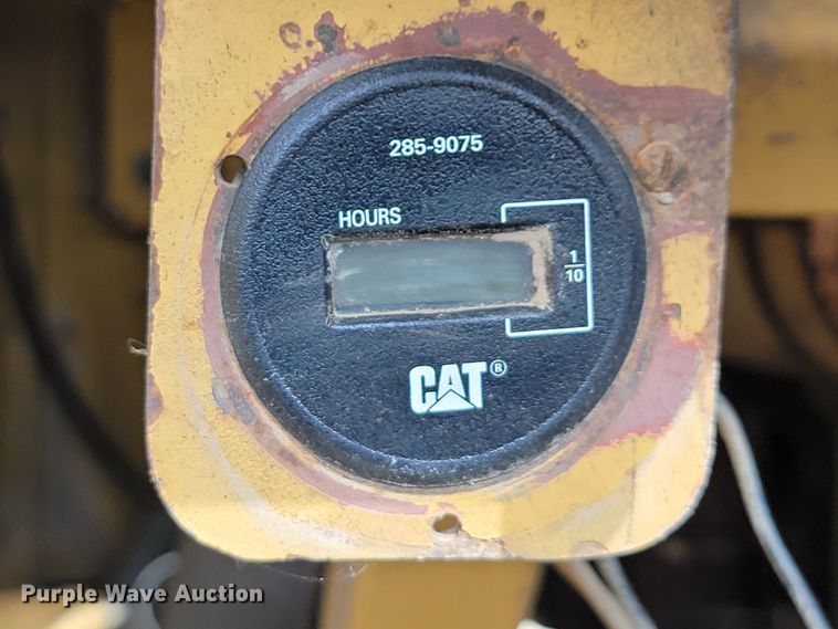 image for item LO9241 Caterpillar PR-105  cold planer