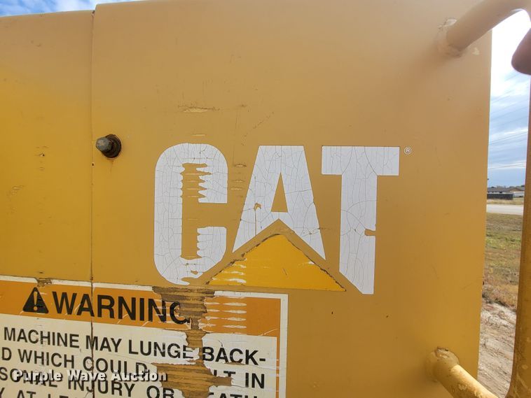 image for item LO9241 Caterpillar PR-105  cold planer