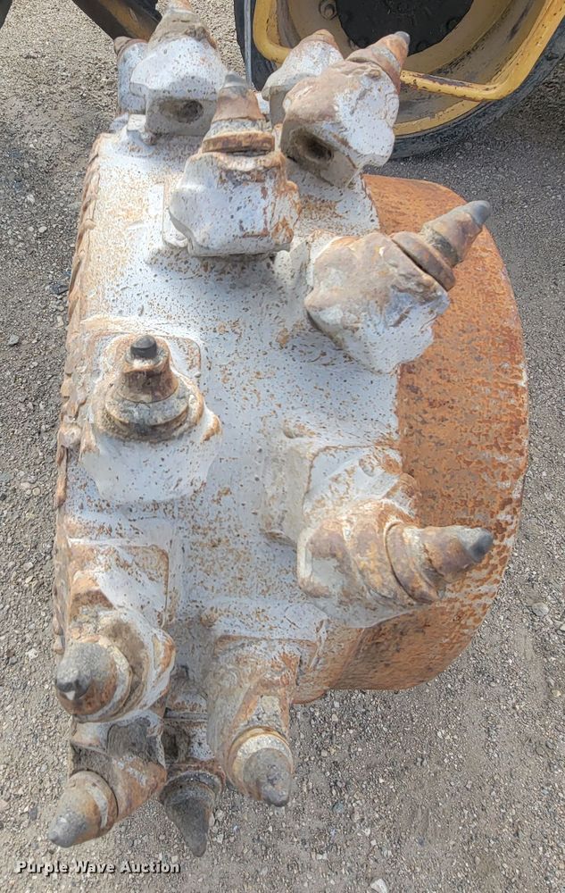 image for item LO9241 Caterpillar PR-105  cold planer