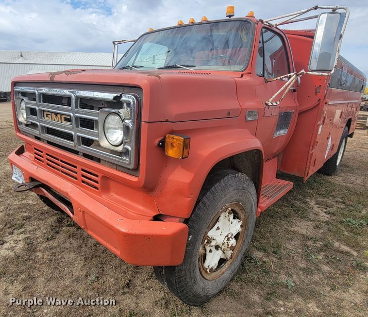 image for item LO9247 1976 GMC CE67503  fuel truck
