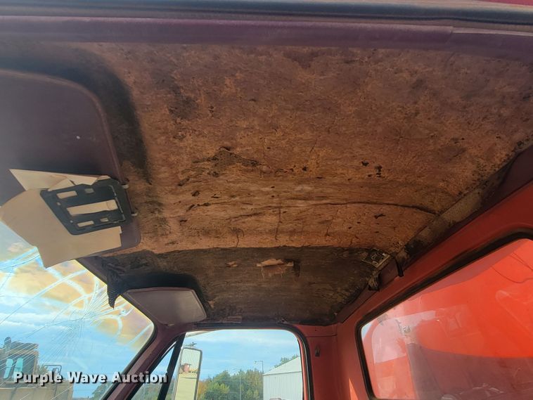 image for item LO9247 1976 GMC CE67503  fuel truck