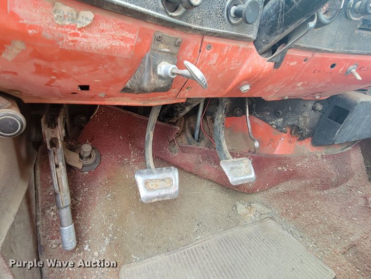 image for item LO9247 1976 GMC CE67503  fuel truck