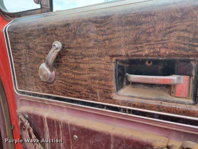 image for item LO9247 1976 GMC CE67503  fuel truck