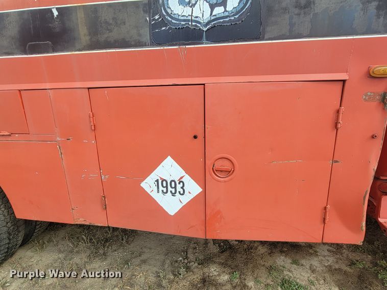 image for item LO9247 1976 GMC CE67503  fuel truck