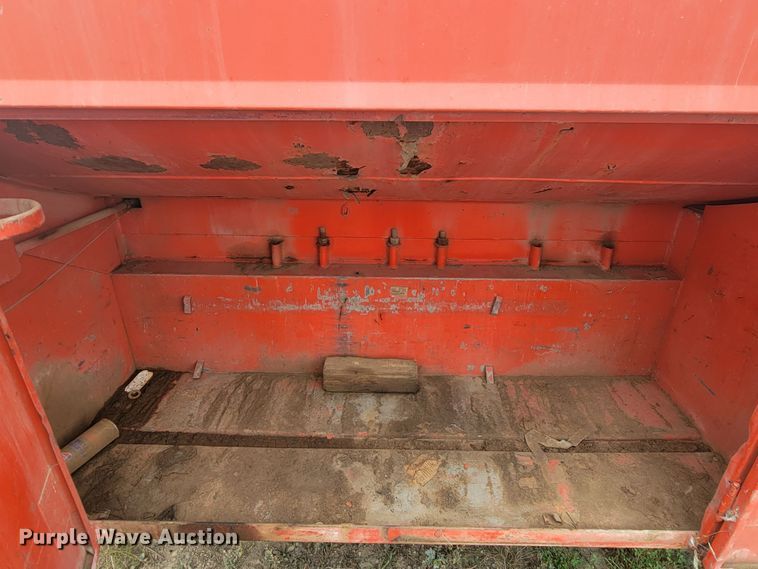 image for item LO9247 1976 GMC CE67503  fuel truck