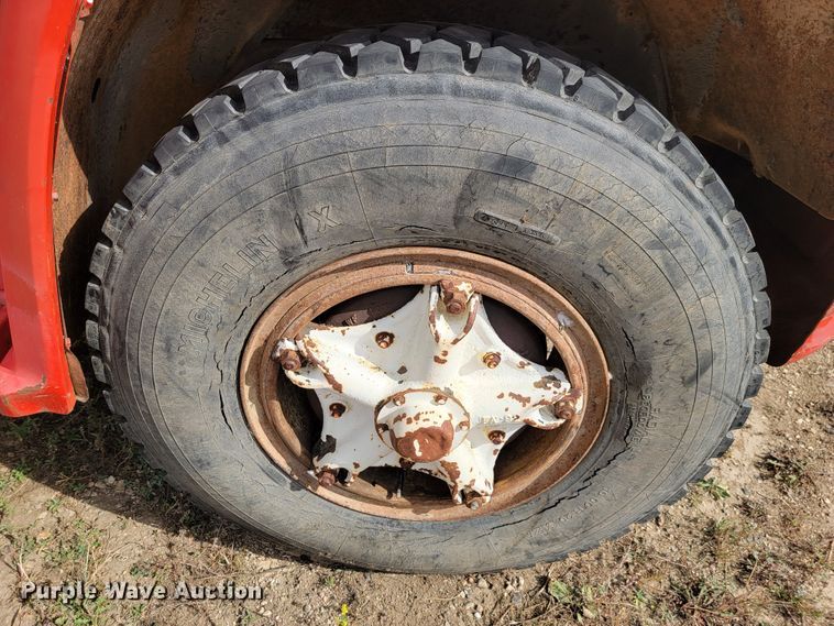 image for item LO9247 1976 GMC CE67503  fuel truck