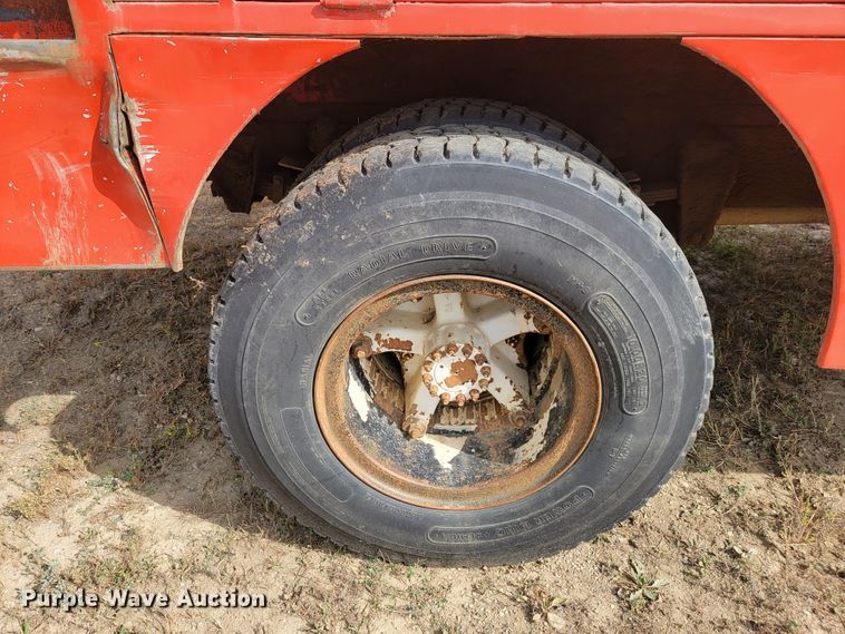 image for item LO9247 1976 GMC CE67503  fuel truck