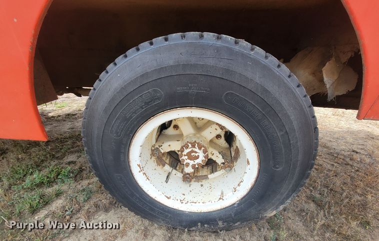 image for item LO9247 1976 GMC CE67503  fuel truck