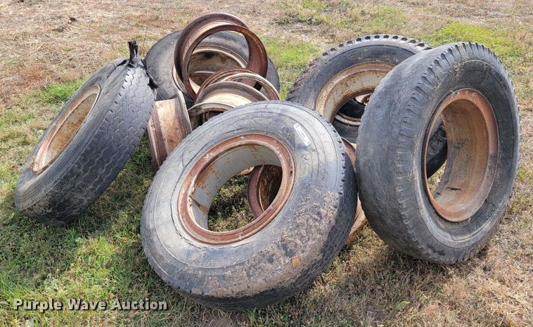 image for item LO9250 (13) Tires and wheels