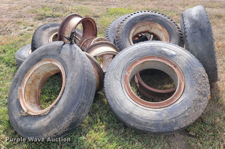 image for item LO9250 (13) Tires and wheels
