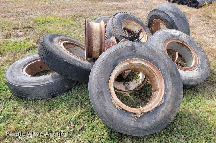 image for item LO9250 (13) Tires and wheels