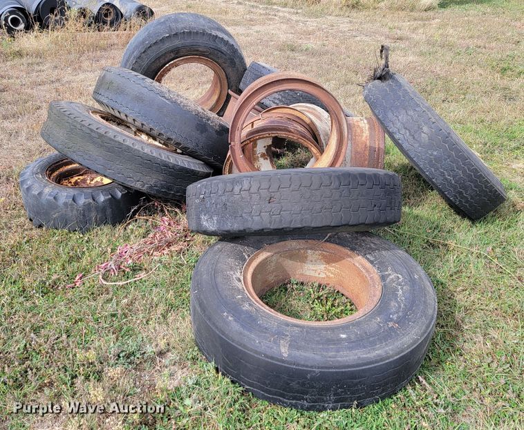 image for item LO9250 (13) Tires and wheels