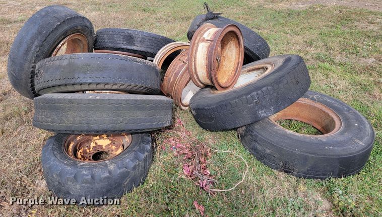 image for item LO9250 (13) Tires and wheels