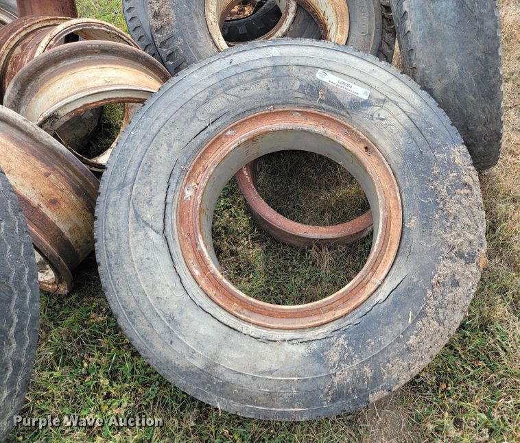 image for item LO9250 (13) Tires and wheels