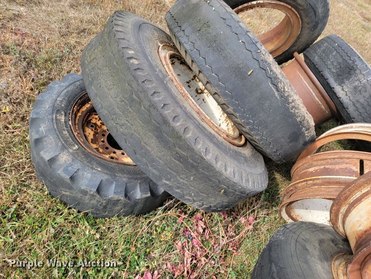 image for item LO9250 (13) Tires and wheels