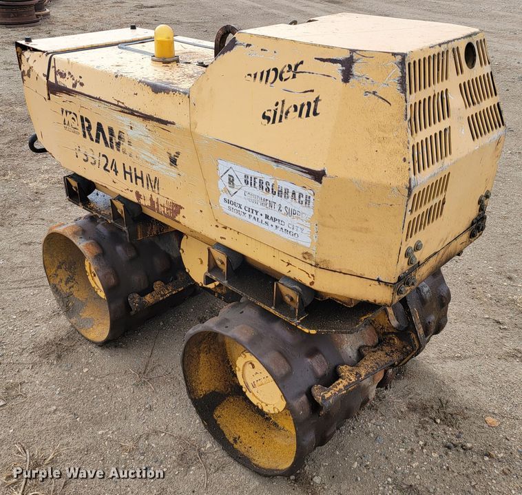 image for item LO9251 2006 Rammax P33/244HHM  trench compactor
