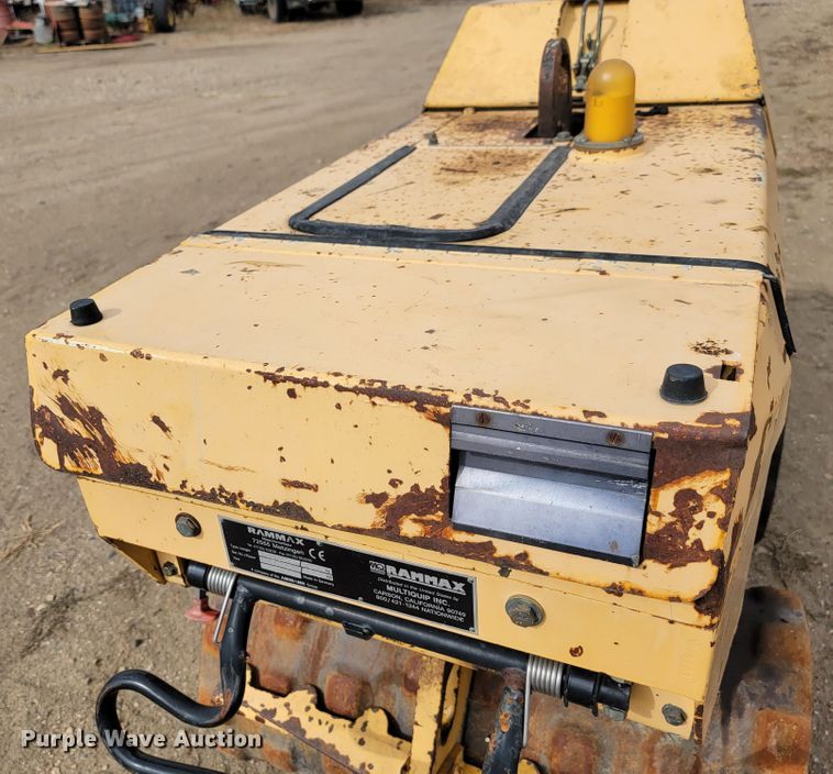 image for item LO9251 2006 Rammax P33/244HHM  trench compactor