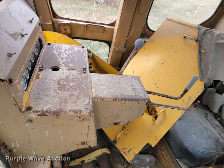 image for item LO9266 Caterpillar  dozer cab
